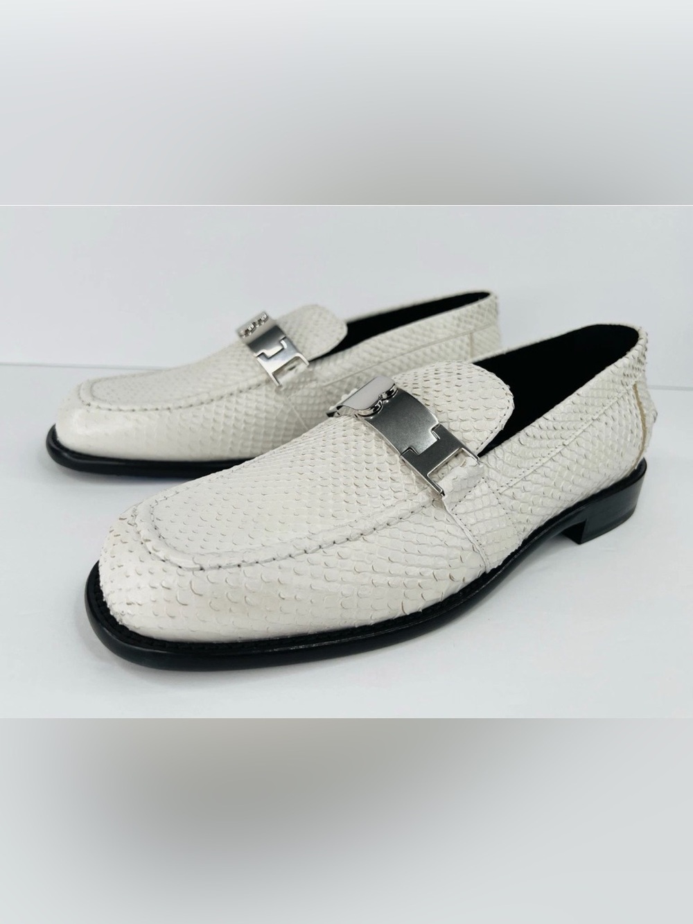 Burberry Tower Loafer Horsebit White Textured Leather Flat Women Shoes EU 40